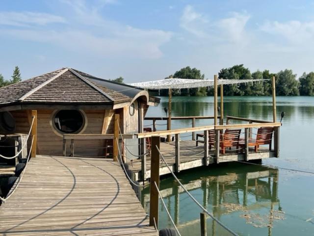 Cabane Flottante Millenium Varanges Zewnętrze zdjęcie